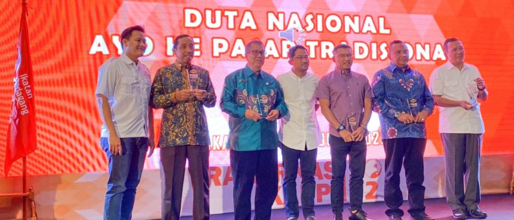 Bupati Rembang Dinobatkan sebagai Duta Nasional Ayo Belanja ke Pasar Tradisional Indonesia