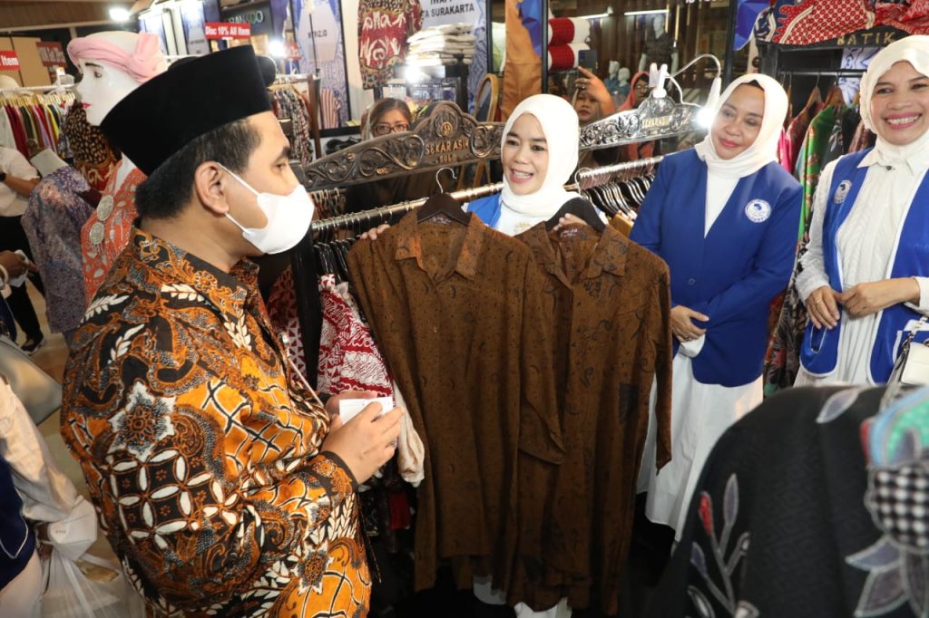Gus Yasin Dorong Masyarakat Menggunakan Produk Lokal