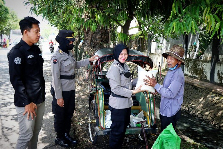 Sambut Hari Jadi Humas Polri ke 71, Polresta Pati Gelar Bakti Sosial