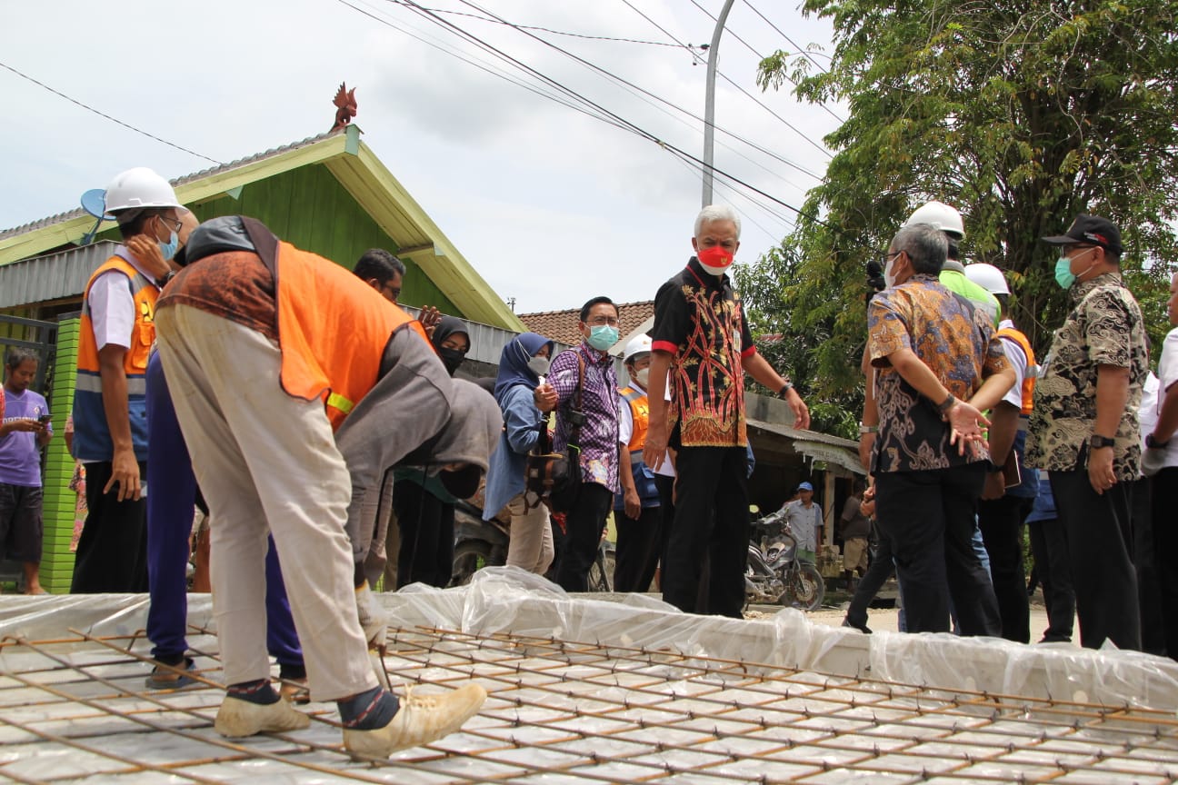 Hingga Akhir 2022, Ganjar Targetkan 95 Persen Jalan Provinsi dalam Kondisi Baik