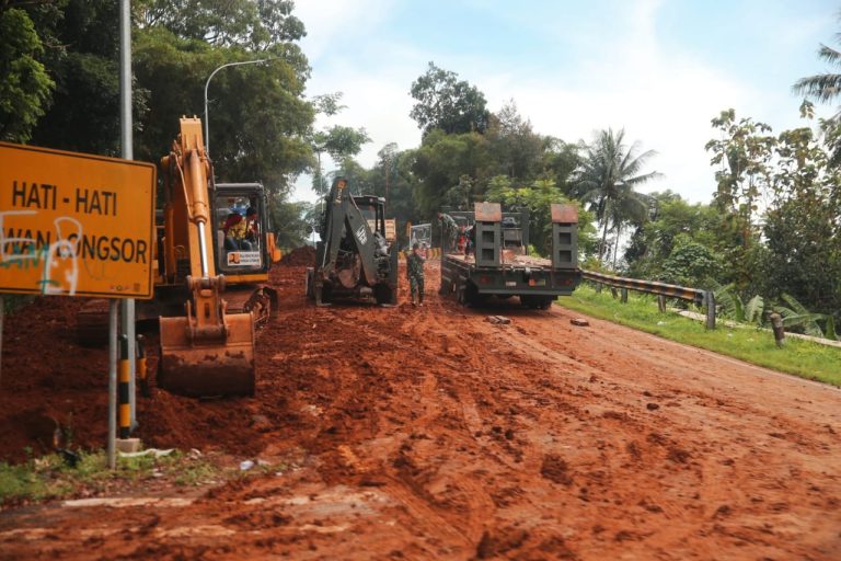 Erick Thohir: Satgas Bencana BUMN Sudah Bergerak ke Cianjur