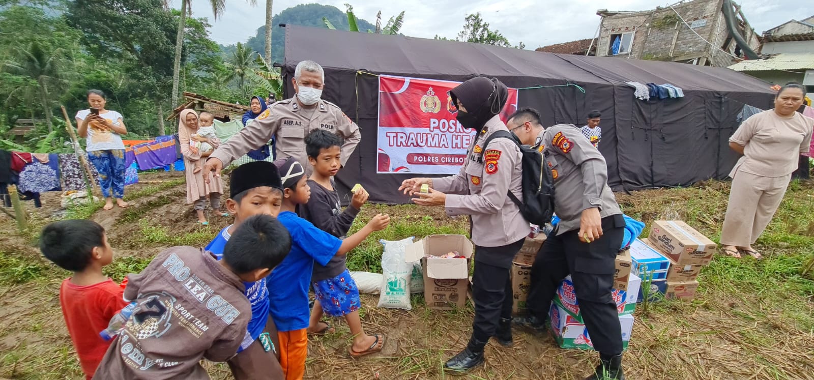 Personel Polri Telah Melakukan Trauma Healing di 104 Titik Pengungsian