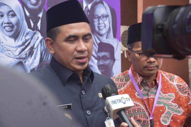Instruksi Ganjar, Gus Yasin Koordinasikan Bantuan PMI Jateng ke Cianjur
