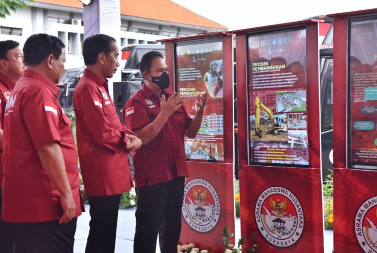 Presiden Ajak Mahasiswa di AMN Surabaya Kembangkan Jiwa Wirausaha