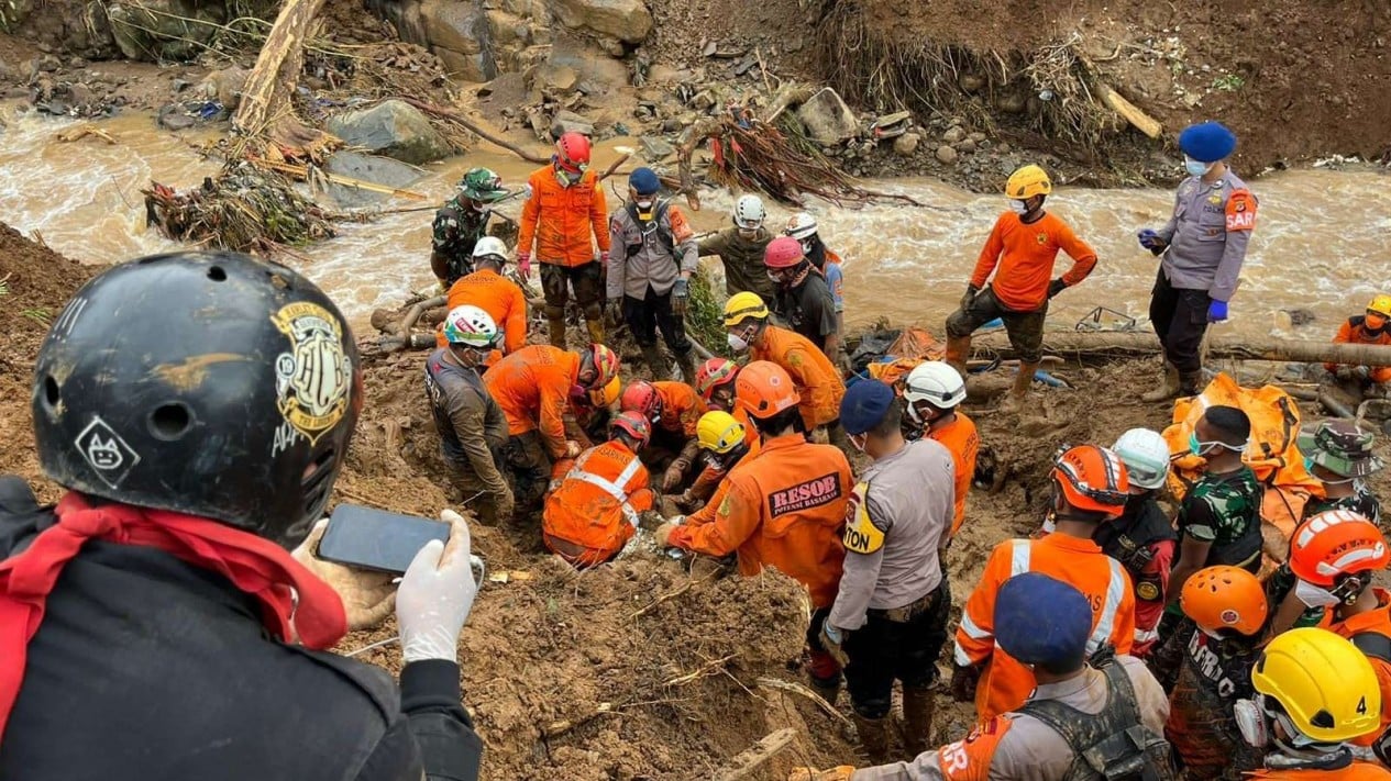 Masih Ada 14 Orang Hilang, Dua Lokasi Jadi Fokus Evakuasi Tim SAR Gabungan