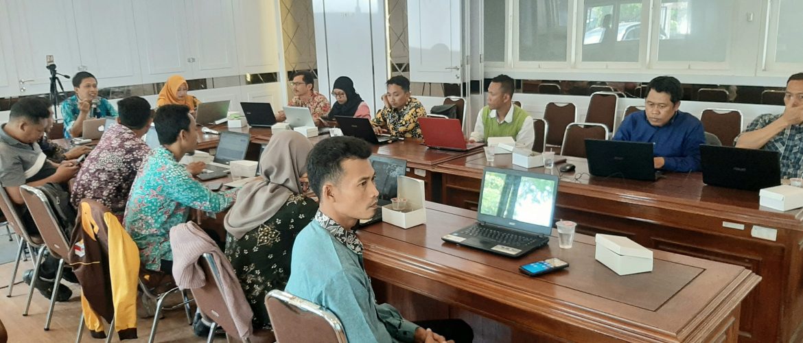 Dinkominfo Rembang Dorong 15 Desa Tiru Desa Mojowarno