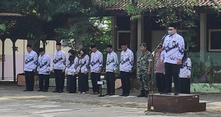 Gus Hanies: Seorang Guru Harus Punya Kompetensi Sosial