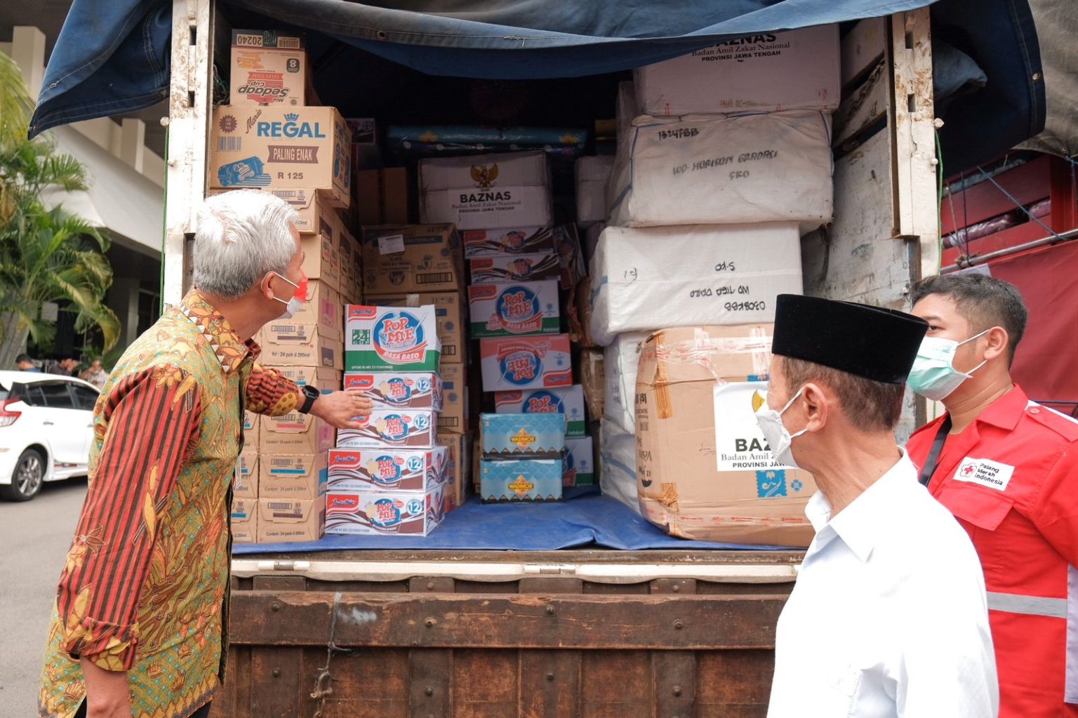 Kirim Bantuan Gempa Cianjur Rp 1,87 M, Ganjar: Relawan Harus Solid, Jangan Merepotkan