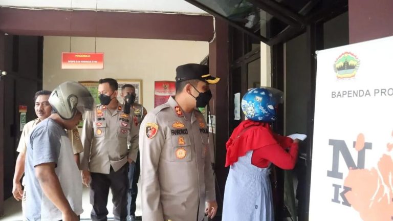 Sidak Kantor Samsat Blora, Kapolres Pastikan Bebas Pungli dan Calo