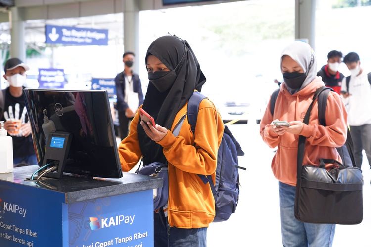 Tiket KA Sudah Bisa Dipesan Jelang Libur Nataru, Simak Syaratnya