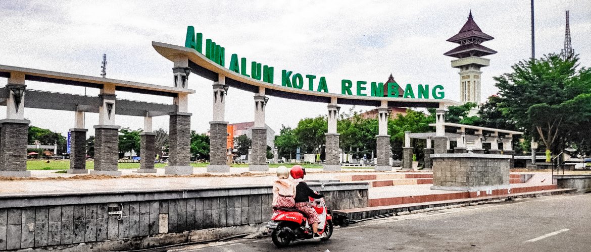 Usai Disuntik Dana Rp 1,7 M, Renovasi Tahap Pertama Alun-alun Rembang Lebih Benderang