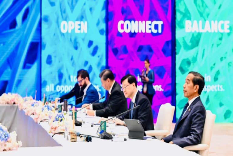 Presiden Jokowi: Hadapi Krisis Global, Perkuat Kerja Sama Konkret APEC