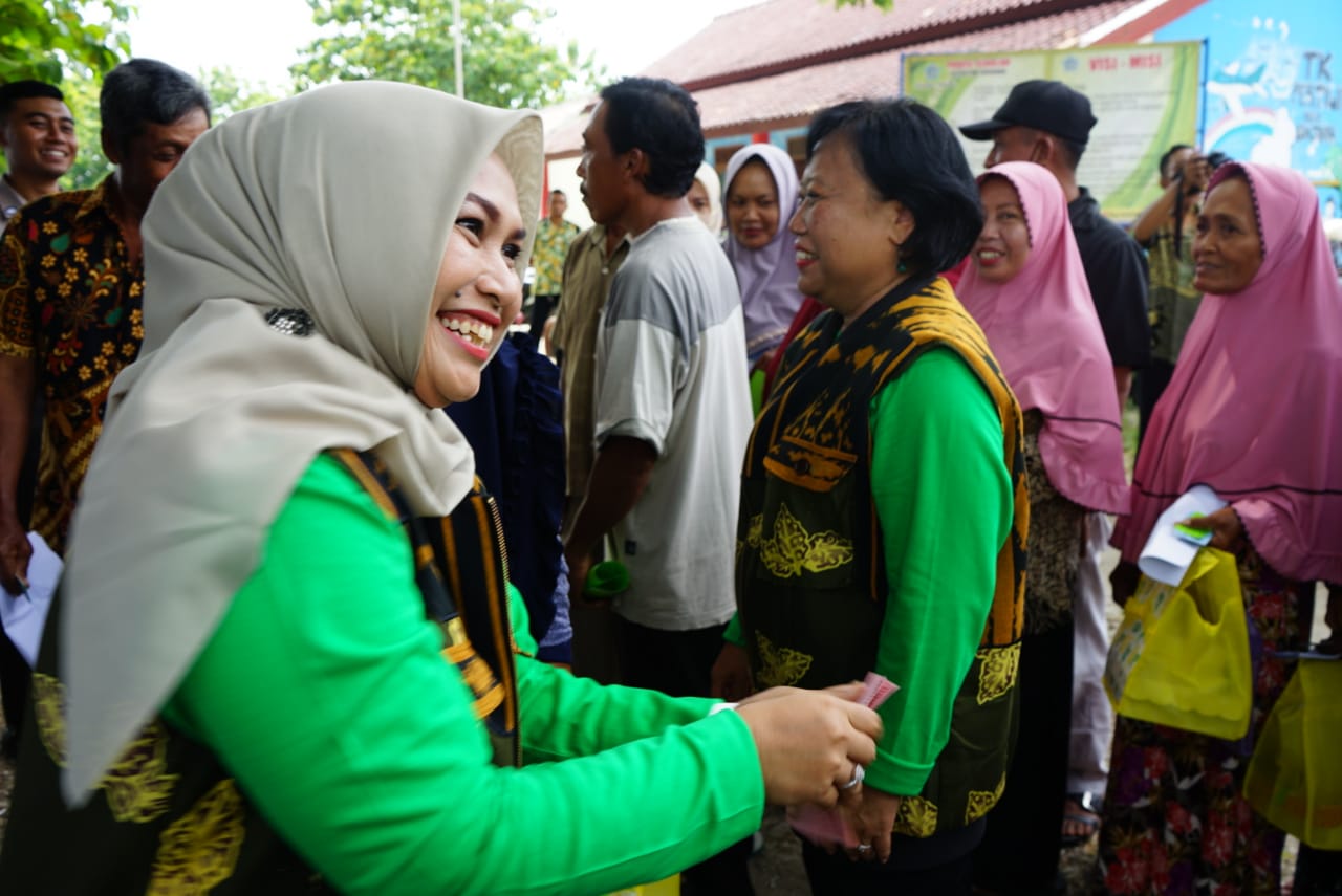 Sebanyak 4.405 Buruh Tani Tembakau Blora Terima BLT DBHCHT