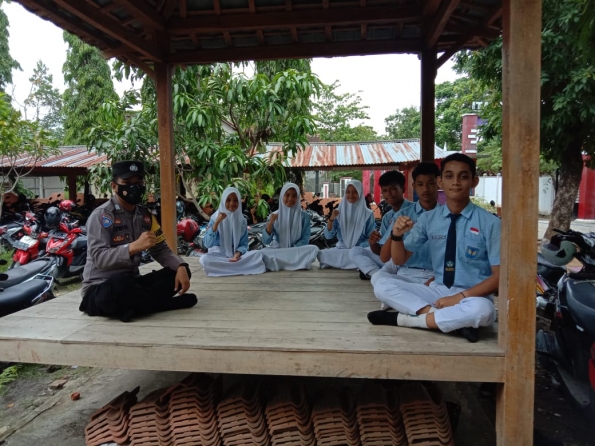Cegah Kenakalan Remaja, Polisi di Grobogan Ajak Siswa SMP Berdialog