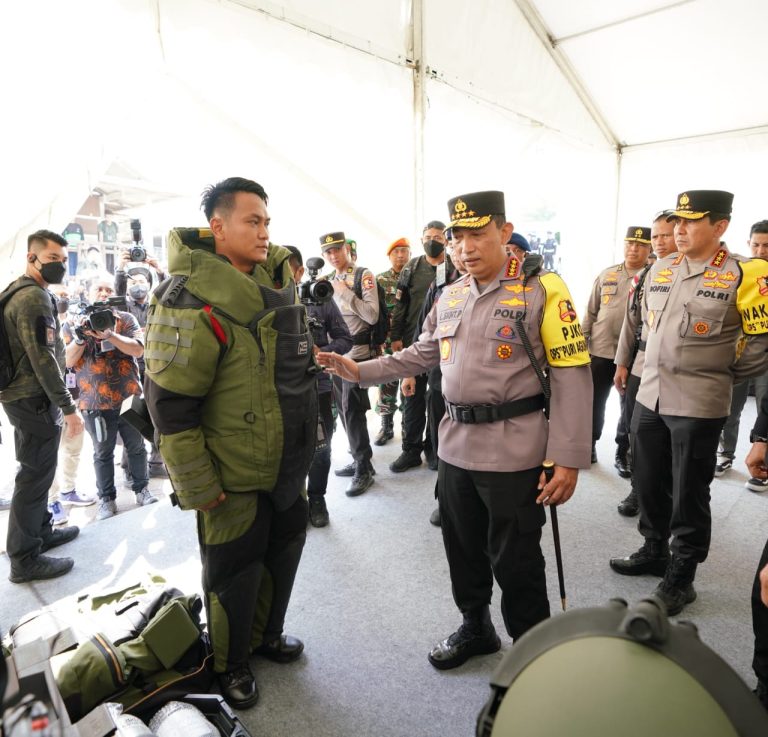 Jelang KTT G20 Dibuka, Kapolri Cek Peralatan dan Kesiapan Personel