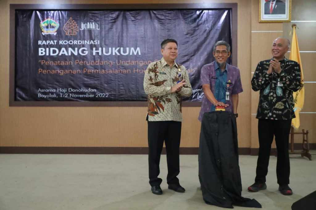 Mudahkan Masyarakat Akses Produk Hukum, Pemprov Jateng Hadirkan New Facelift Website JDIH