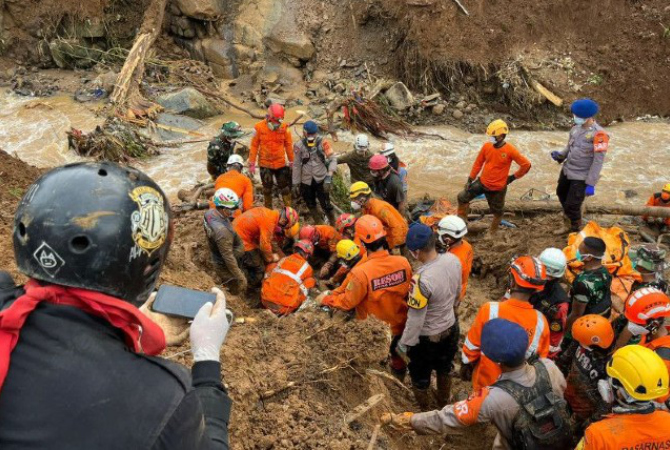Tim SAR Gabungan Berhasil Evakuasi Lima Jenazah Korban Gempa Cianjur