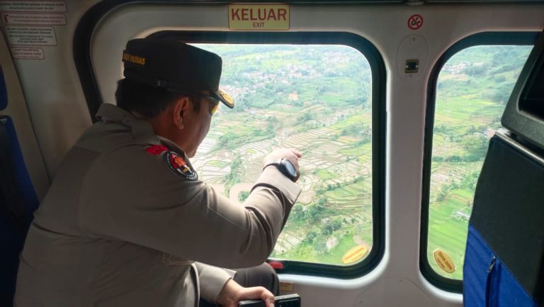 Dari Pantauan Udara, Banyak Wilayah Belum Tersentuh Bantuan