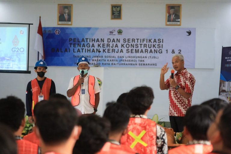 Cegah Pengerjaan Asal-asalan, Ganjar Dorong Tenaga Kerja Konstruksi Ikuti Pelatihan