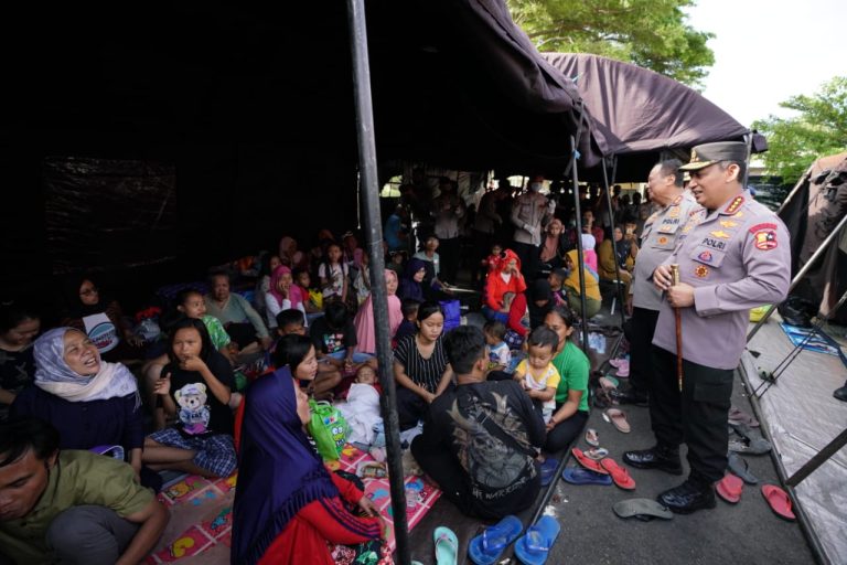 Kapolri Serap Aspirasi Korban Gempa Bumi Cianjur