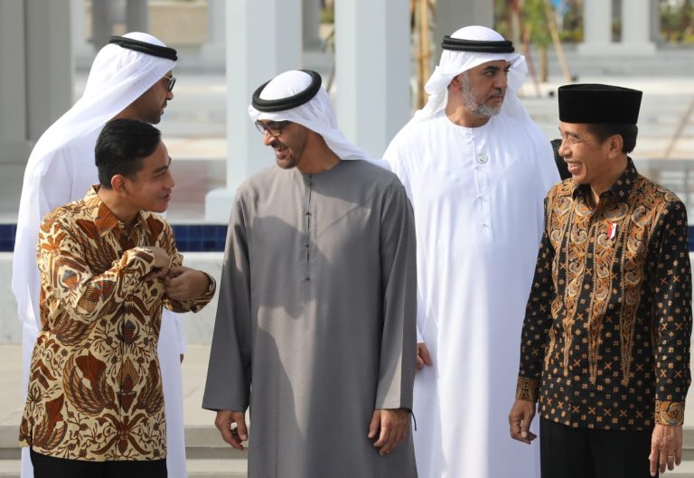 Presiden RI dan UEA Resmikan Sheikh Zayed Grand Mosque Solo