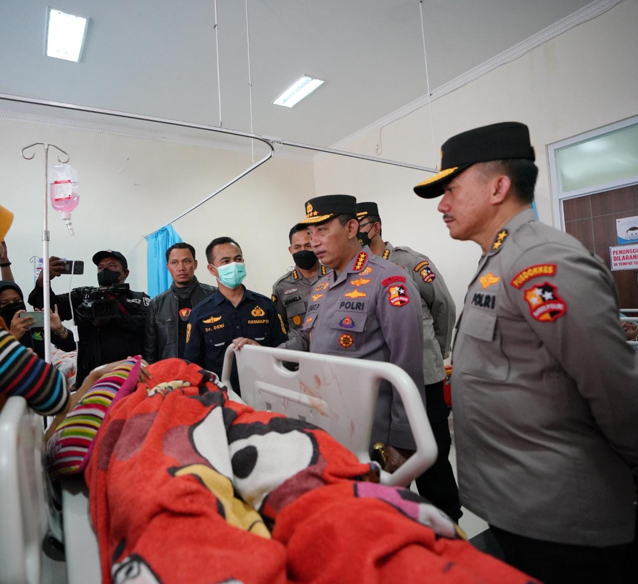 Polri Tambah Tenaga Medis Tangani Korban Gempa Bumi di Cianjur