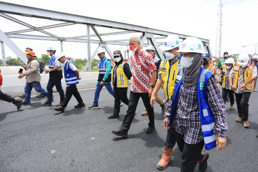 Kembali Ditinjau Ganjar, Jembatan Wonokerto Mulai Difungsikan