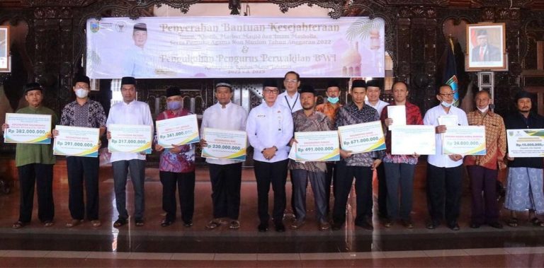 Pemkab Berikan Bantuan Kesejahteraan untuk Pengurus Masjid dan Pemuka Agama Non-Muslim di Kudus