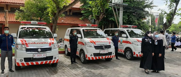 Tingkatkan Pelayanan Masyarakat, Dinkes Rembang Tambah Tiga Ambulance