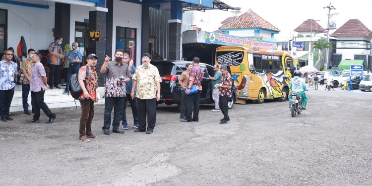 Provinsi dan Pemkab Karanganyar Didorong Selesaikan Aset Terminal Tawangmangu