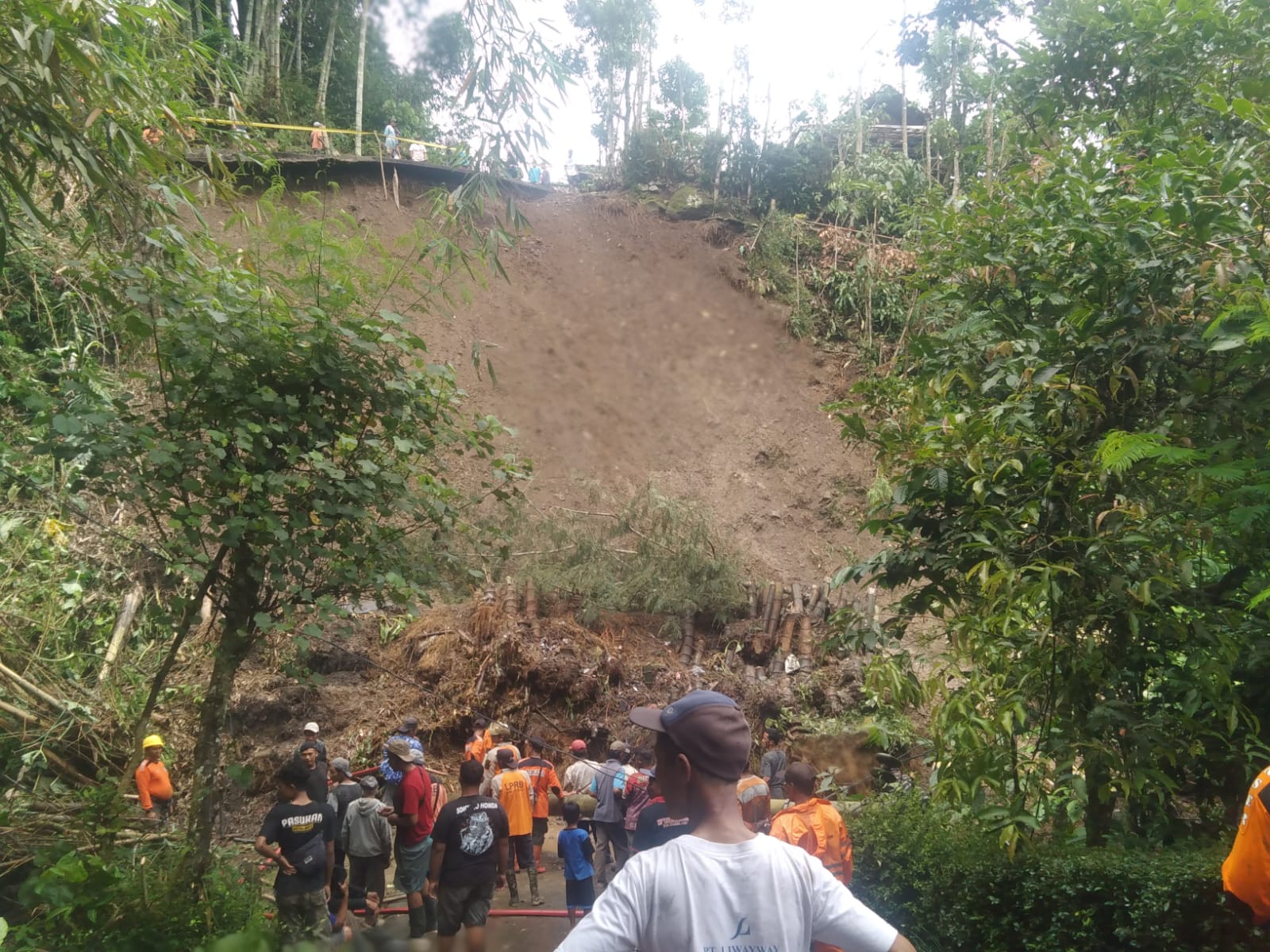Belasan Titik Tanah Longsor Menerjang di 4 Kecamatan