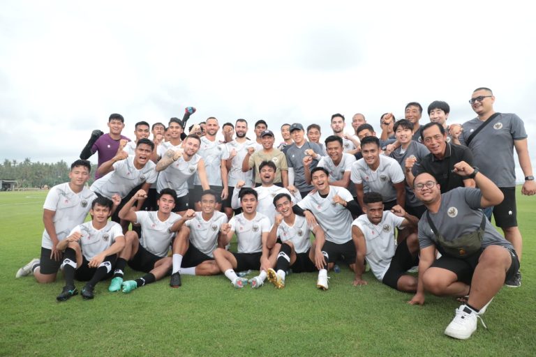 Tinjau Latihan Timnas di Bali, Menpora Minta Shin Tae-yong Tularkan Semangat Korsel di Piala Dunia 2022