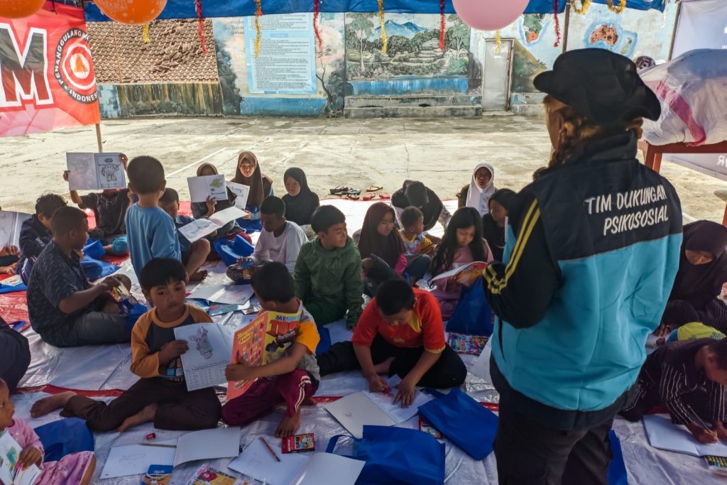 Rutinitas Posko LDP Kemensos, Atasi Kecemasan Korban Gempa Cianjur