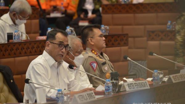 44,7 Juta Orang Diprediksi Bepergian, Kemenhub Siapkan Penyelenggaraan Angkutan Nataru dengan Matang