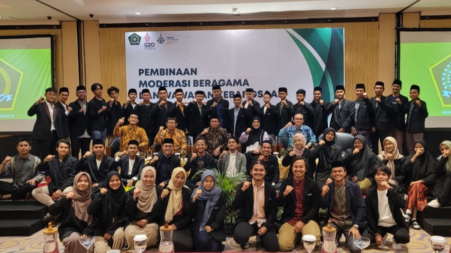 Penerima Beasiswa Santri Berprestasi Dibekali Penguatan Moderasi Beragama
