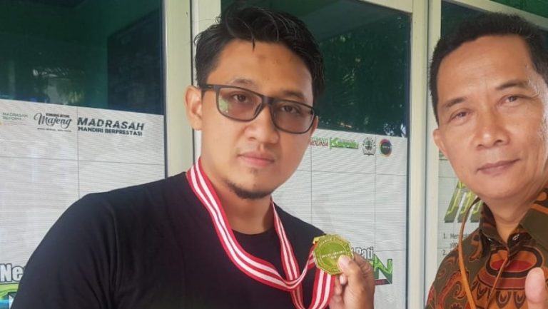 Guru MTsN 1 Pati Raih Medali International Online Art Competition 2022