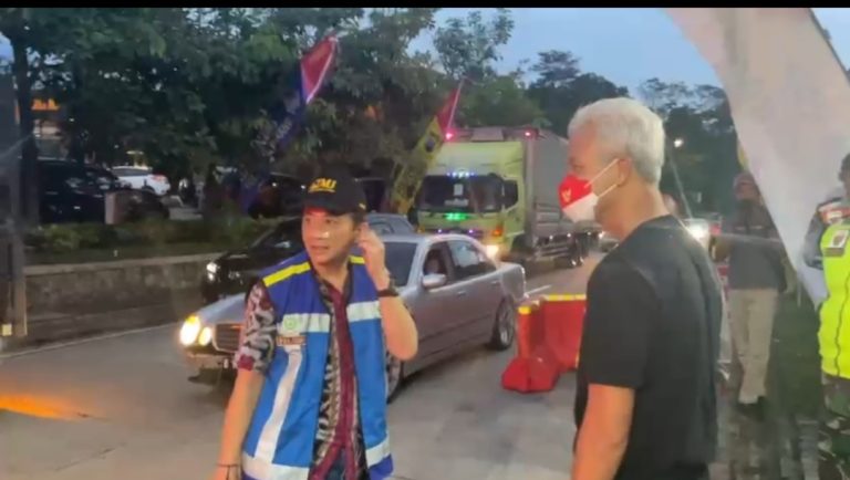 Jalang Nataru, Ganjar Cek Tol Semarang-Solo