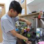 Keren, Disabilitas Racik Minuman Kekinian di Kafe eRCe Manahan Solo