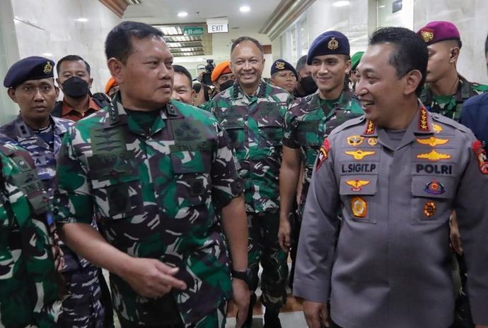 Kapolri Dampingi Kasal Jalani Fit and Proper Test Sebagai Calon Panglima TNI di DPR
