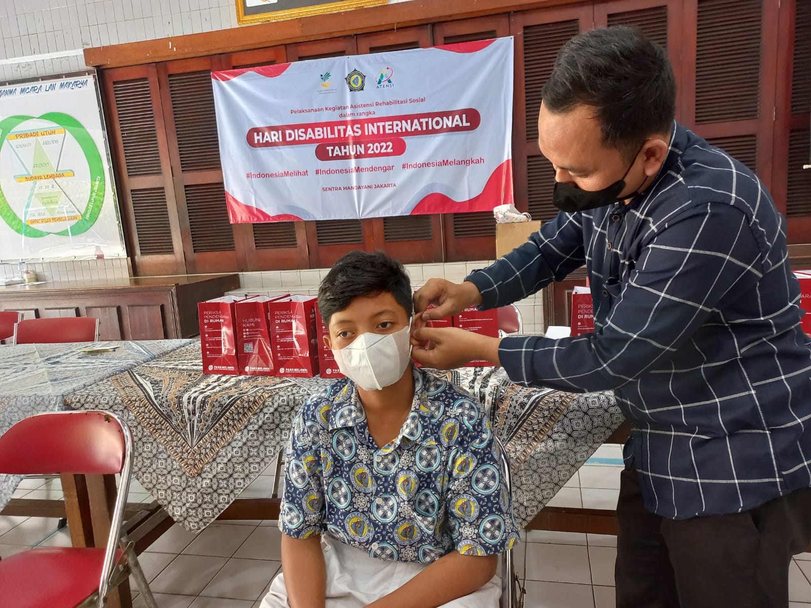 Kemensos Salurkan Alat Bantu di Momen HDI, Diapresiasi Penyandang Disabilitas