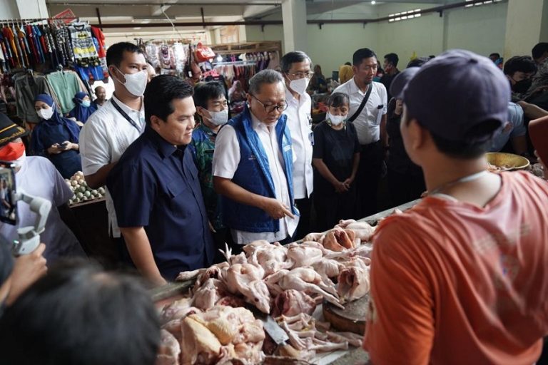 Jelang Nataru, Erick Minta BUMN Jaga Stok dan Harga Bahan Pokok