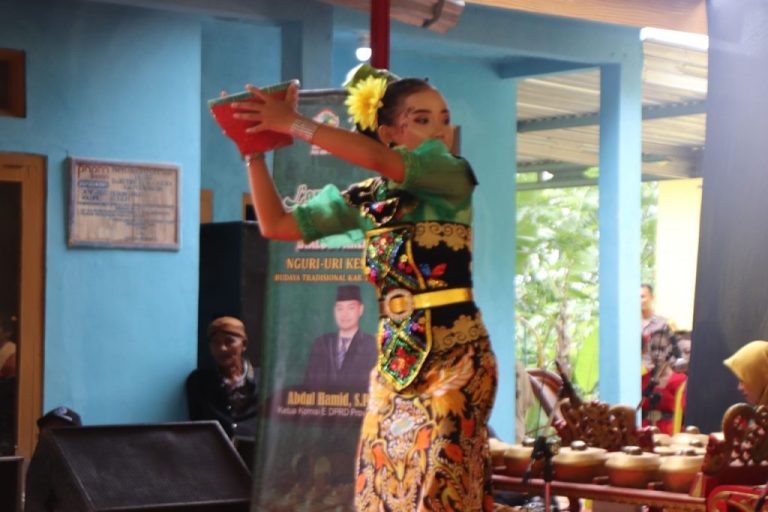 Kenalkan Tari Petik Kopi dan Sintren, Khas Kabupaten Pekalongan