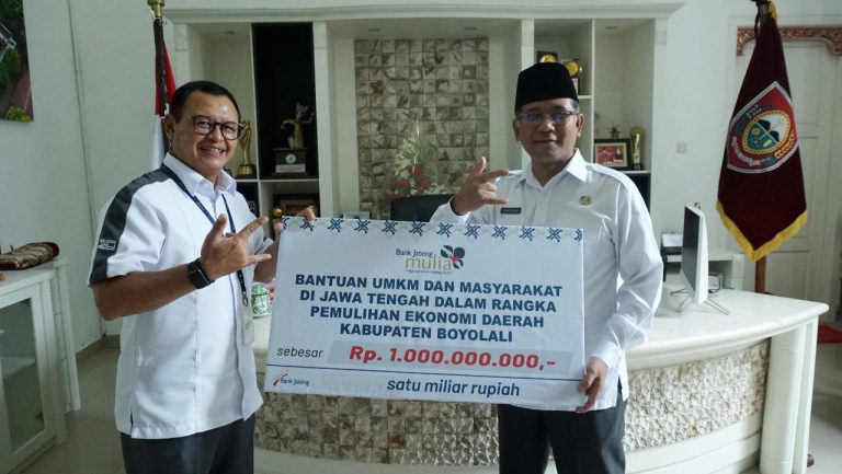 Pemulihann Pasca Covid-19, Bank Jateng Salurkan CSR Rp 1 M ke Pemkab Boyolali