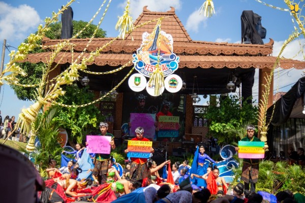 Gelar Festival Bendung Tirtonadi Solo, Kementerian PUPR Ajak Masyarakat Peduli Kebersihan Sungai