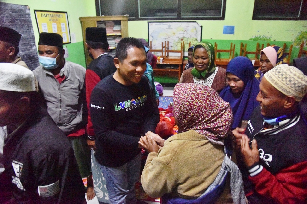 Situasi Mulai Kondusif, Pengungsi Erupsi Semeru Mulai Aktivitas di Siang Hari