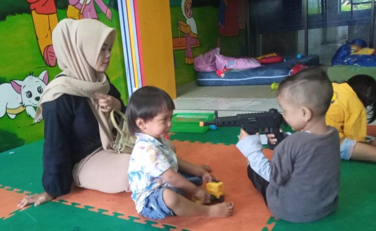 Peran RBA Sahabat Bunda, Bantu Pedagang dalam Mengasuh Balita