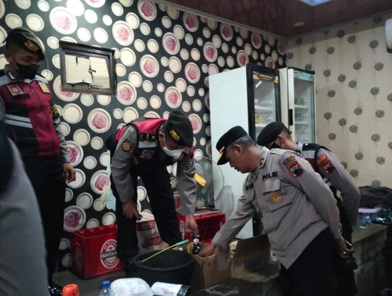 Gelar Patroli Jelang Nataru, Polres Jepara Sita Miras Berbagai Jenis