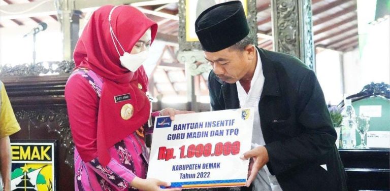 Pemkab Demak Cairkan Insentif Rp 3 M, untuk Guru Madin Dan TPQ