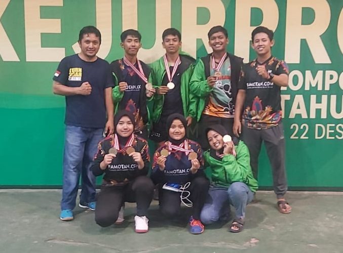 Rembang Ukir Sejarah Jadi Juara Umum Kejurprov Tenis Meja