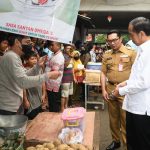 Presiden Jokowi: Pelarangan Penjualan Rokok Batangan untuk Kesehatan Masyarakat